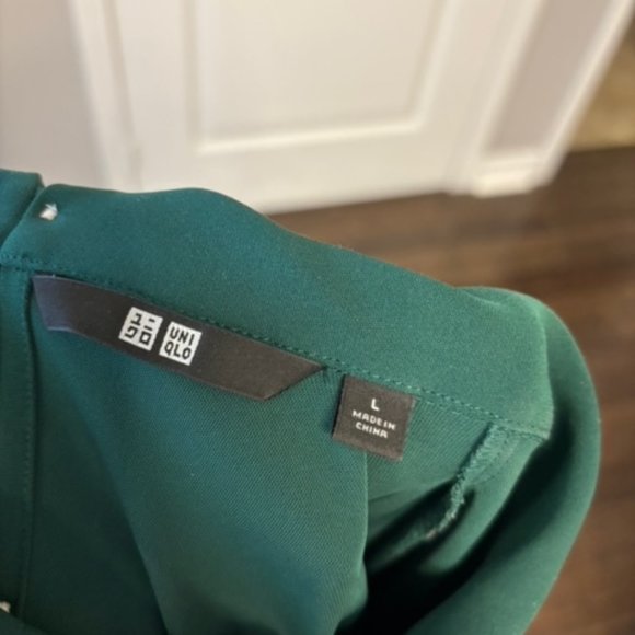 Uniqlo Drape Mockneck 3/4 Sleeve Blouse (Size L) - Picture 7 of 7